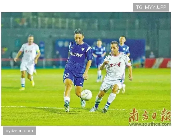 西甲中资球队引入全民逼抢理念 战术多样性获得提升